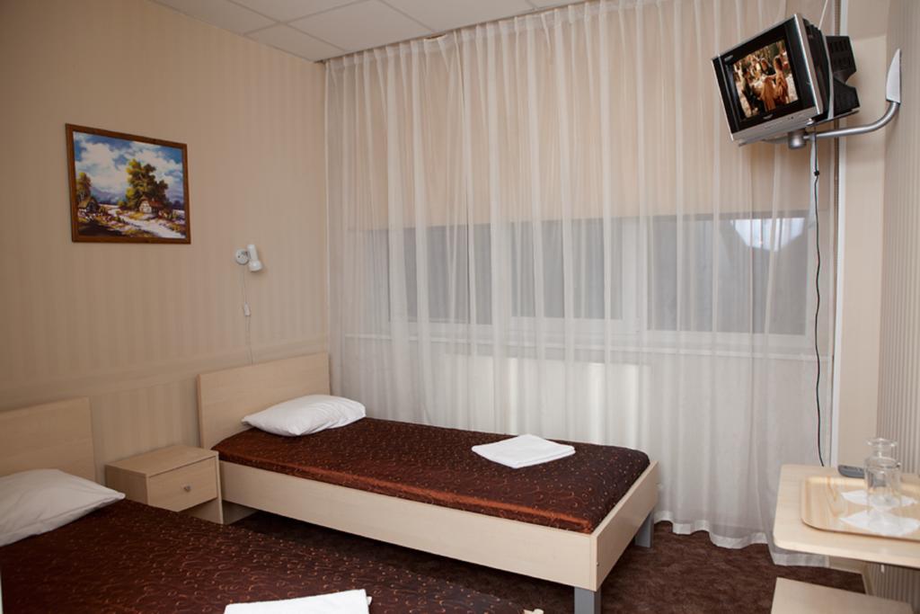 Eurohotel Maardu Cameră foto