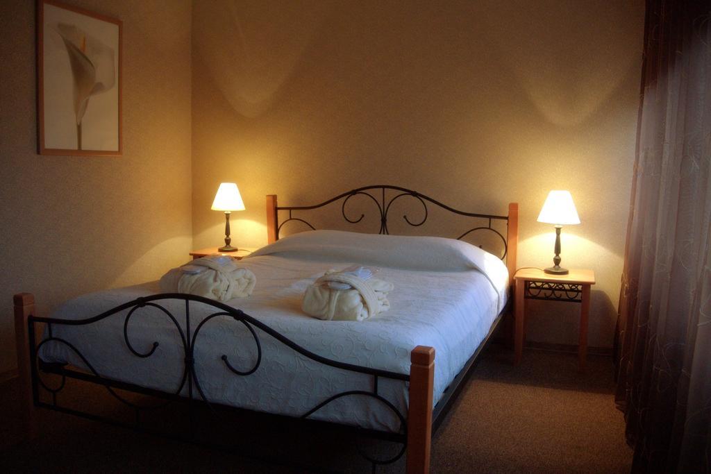 Eurohotel Maardu Cameră foto